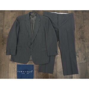 Town Craft Men's Grey Pinstripe 2pc Suit Jacket Size 48R Pants 42X30 Wool Blend